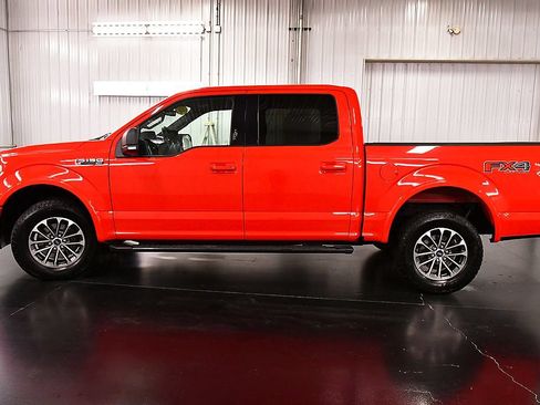 Used 2018 Ford F150 XLT w/ Equipment Group 302A Luxury AWD/4WD image 4