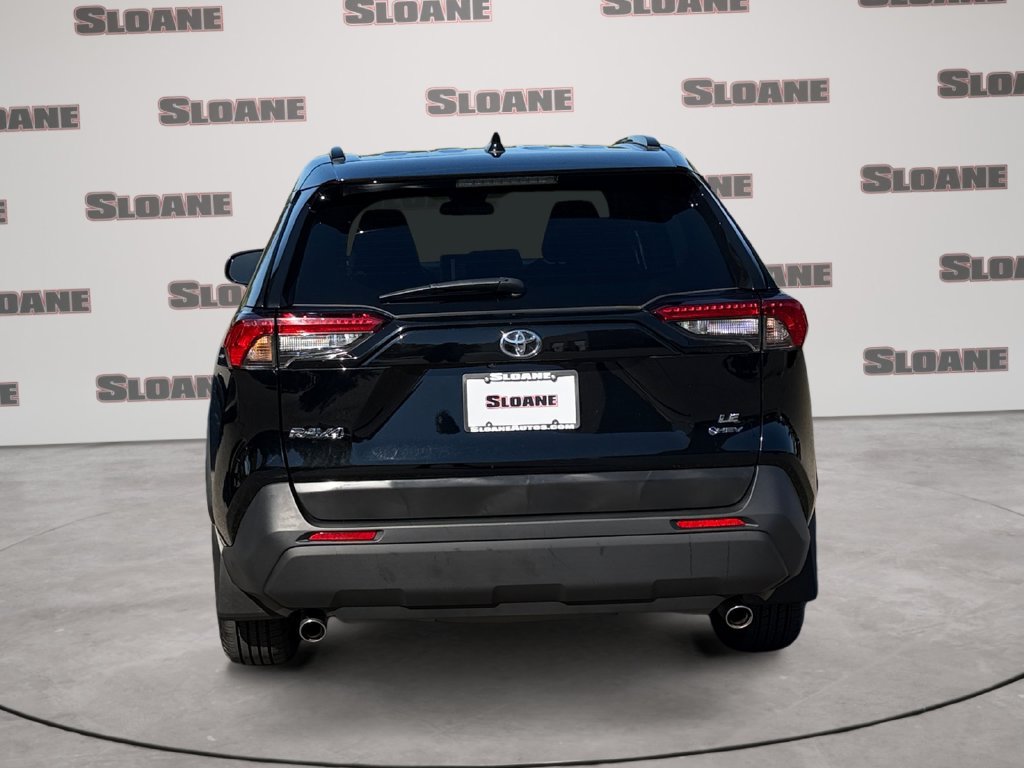 Used 2025 Toyota RAV4 LE AWD/4WD image 4