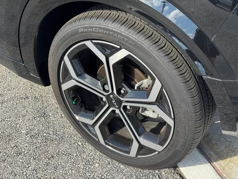 Used 2025 Kia Niro EX Touring FWD image 36
