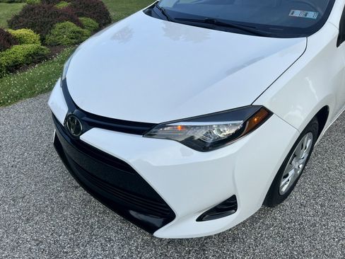 Used 2017 Toyota Corolla L w/ Carpet Mat Package (TMS) FWD image 94
