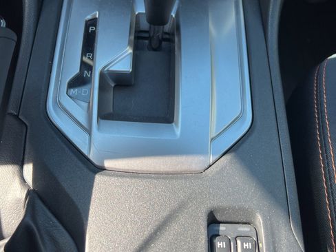 Used 2019 Subaru Crosstrek 2.0i Premium w/ Moonroof Package image 18