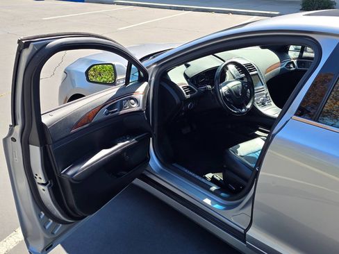 Used 2020 Lincoln MKZ Reserve image 40