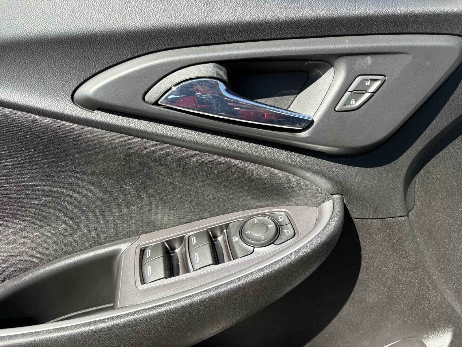 Used 2023 Chevrolet Malibu LS FWD image 26