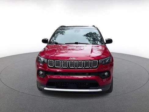 Used 2025 Jeep Compass Limited AWD/4WD image 4