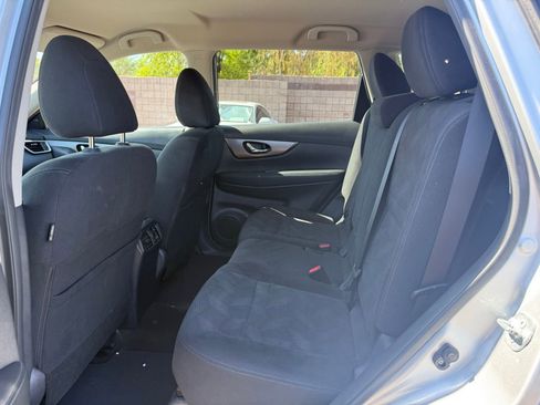 Used 2015 Nissan Rogue SV w/ SV Premium Package AWD/4WD image 10