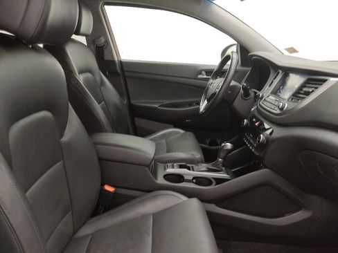 Used 2017 Hyundai Tucson SE Plus image 21