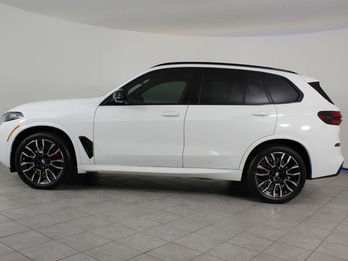 New 2026 BMW X5 M60i w/ Executive Package image 2