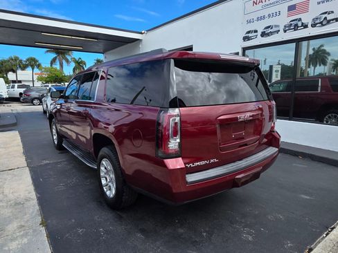 Used 2016 GMC Yukon XL SLT image 10