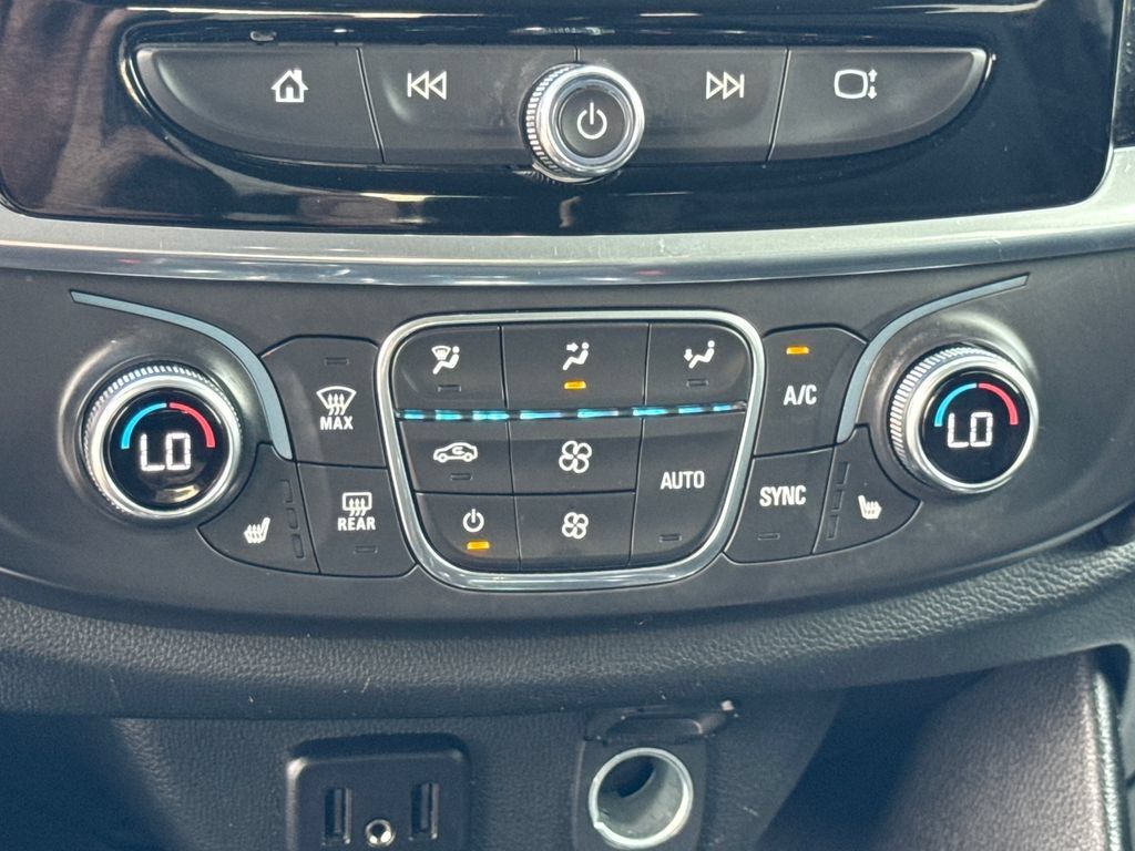 Used 2019 Chevrolet Traverse LT w/ LT Premium Package AWD/4WD image 48