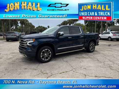 Used 2023 Chevrolet Silverado 1500 High Country w/ Technology Package AWD/4WD image 2