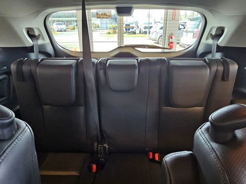 Used 2023 Subaru Ascent Touring image 27