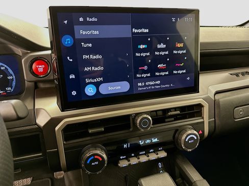 Used 2025 Toyota Tacoma TRD Off-Road image 26