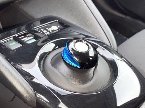 Used 2024 Nissan Leaf SV Plus image 30