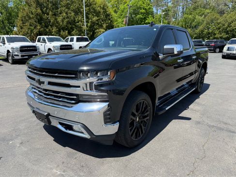 Used 2021 Chevrolet Silverado 1500 LTZ w/ Technology Package AWD/4WD image 7