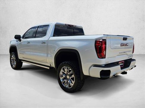 Used 2024 GMC Sierra 1500 Denali AWD/4WD image 9