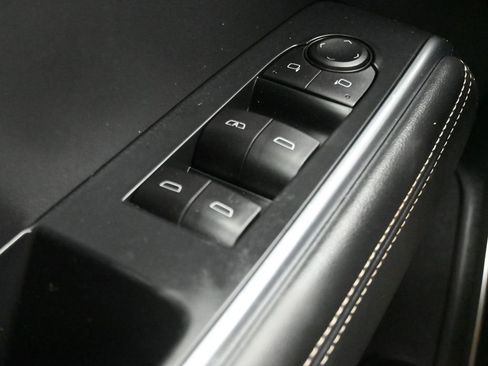 Used 2025 GMC Acadia Elevation FWD image 15