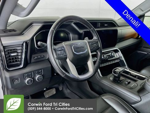 Used 2022 GMC Sierra 1500 Denali w/ Denali Reserve Package AWD/4WD image 3
