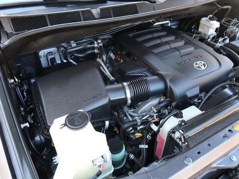 Used 2013 Toyota Sequoia Limited AWD/4WD image 33