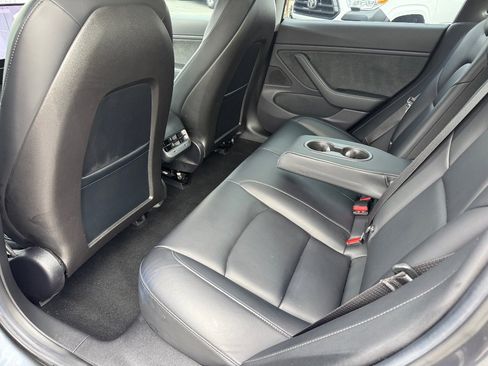 Used 2018 Tesla Model 3 Long Range image 21