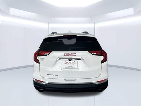 Used 2019 GMC Terrain SLT w/ Preferred Package FWD image 4