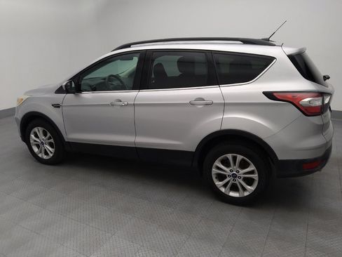 Used 2018 Ford Escape SE AWD/4WD image 3