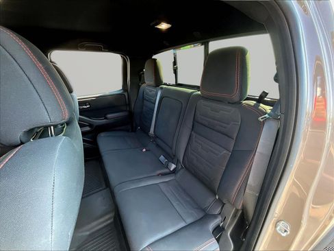 Used 2023 Nissan Frontier PRO-4X w/ Pro Convenience Package AWD/4WD image 23