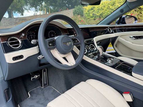 New 2025 Bentley Continental GT image 4