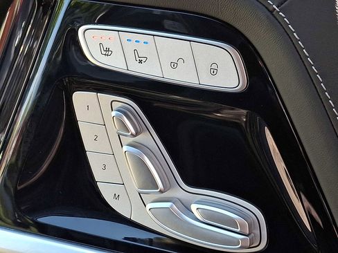 Certified 2022 Mercedes-Benz G 63 AMG 4MATIC image 23