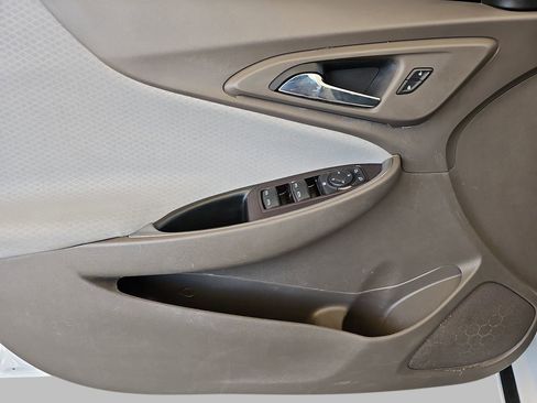 Used 2020 Chevrolet Malibu LS w/ Driver Confidence Package II FWD image 30