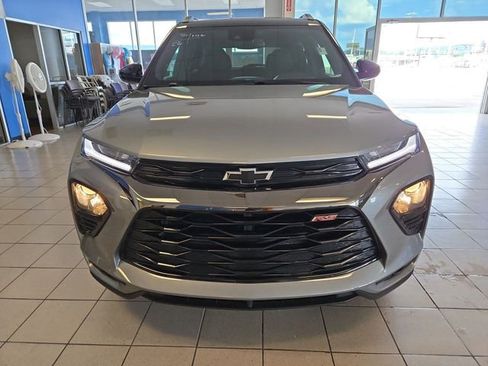 Used 2023 Chevrolet TrailBlazer RS w/ Sun and Liftgate Package FWD image 3