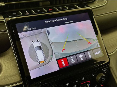 Used 2024 Jeep Grand Cherokee L Limited w/ Luxury Tech Group II image 23