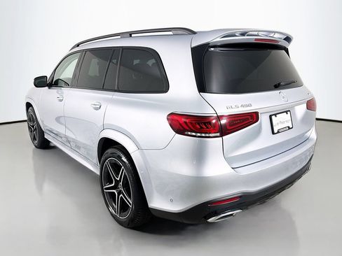 Used 2022 Mercedes-Benz GLS 450 4MATIC image 3
