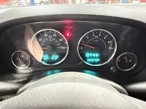 Used 2015 Jeep Wrangler Unlimited Sport w/ Quick Order Package 24S AWD/4WD image 24