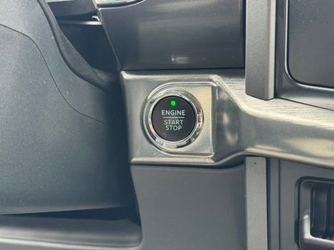 Used 2022 Ford F150 Lariat w/ FX4 Off-Road Package image 38