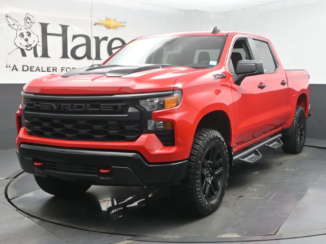 Used 2023 Chevrolet Silverado 1500 Custom Trail Boss w/ LPO, Dark Essentials Package AWD/4WD image 38