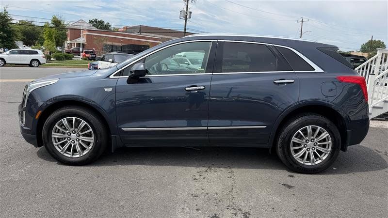 Used 2018 Cadillac XT5 Luxury w/ Driver Awareness Package AWD/4WD image 3