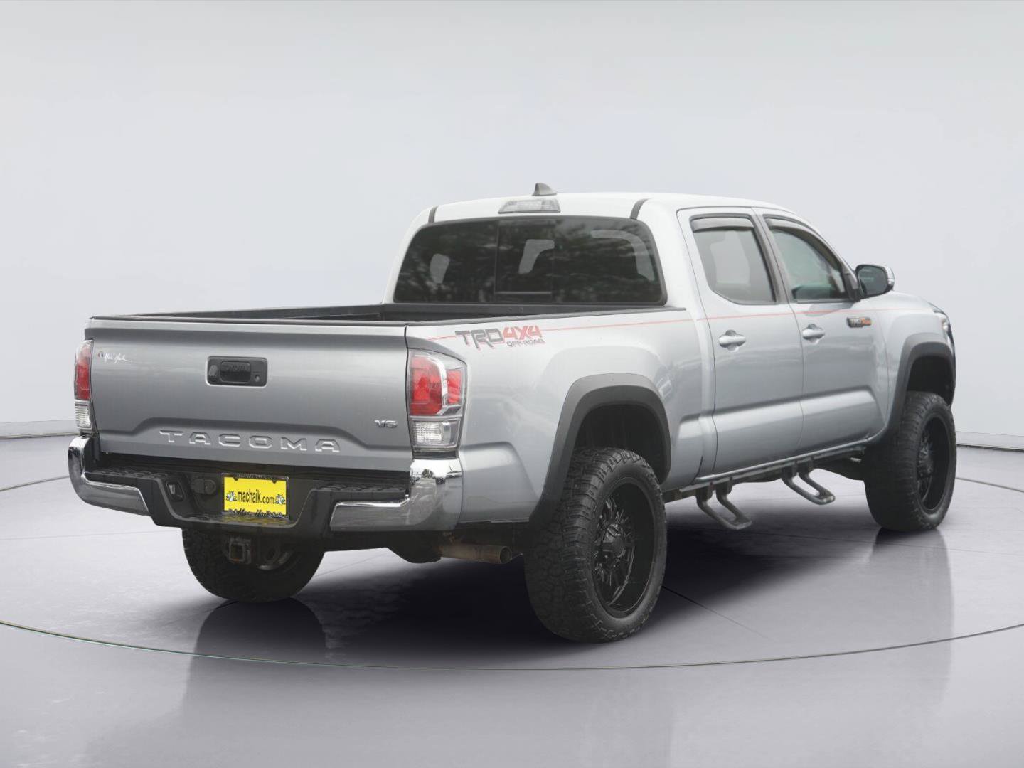 Used 2021 Toyota Tacoma TRD Off-Road AWD/4WD image 6
