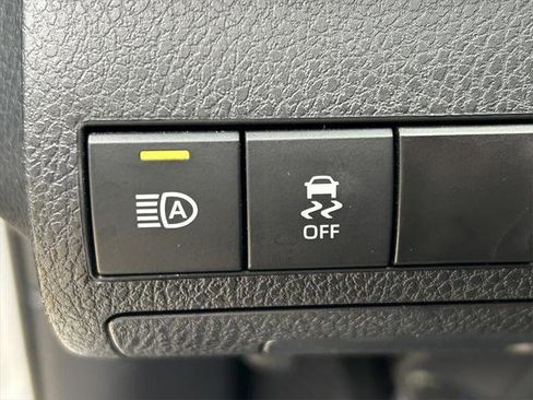 Certified 2024 Toyota Camry SE image 23