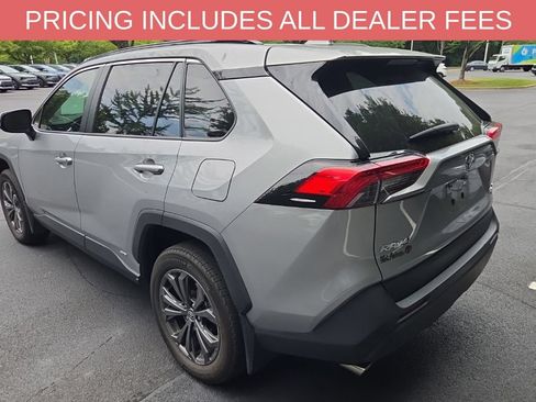 Used 2025 Toyota RAV4 XLE Premium w/ Weather Package AWD/4WD image 9