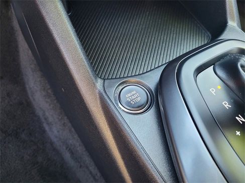 Used 2025 Kia K4 LXS image 15