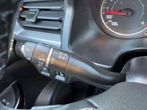 Used 2023 GMC Acadia AT4 image 33