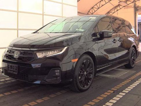 Used 2025 Honda Odyssey Sport-L image 1