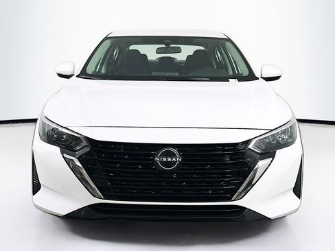 Used 2025 Nissan Sentra S image 2