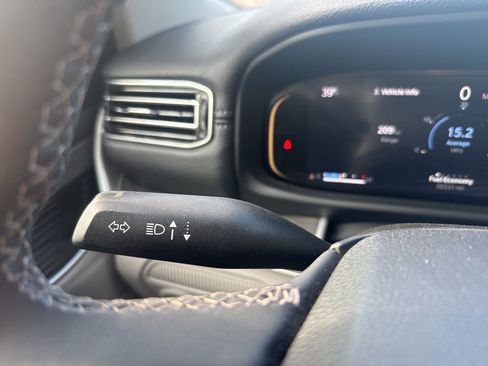 Used 2024 Jeep Wagoneer Series II image 19