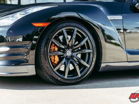 Used 2013 Nissan GT-R Premium AWD/4WD image 59