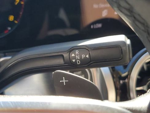 Used 2023 Mercedes-Benz GLB 250 w/ Premium Package image 27