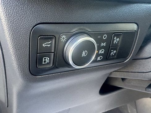 Used 2024 Ford Escape SE image 11