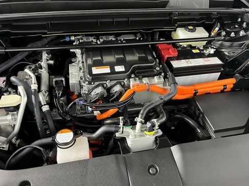 Used 2024 Lexus RZ 300e Premium image 30