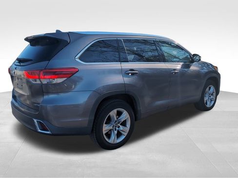 Used 2019 Toyota Highlander Limited image 8