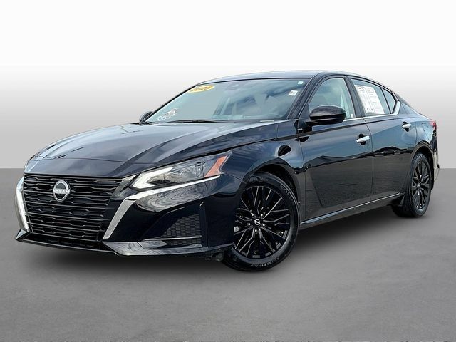 Certified 2025 Nissan Altima 2.5 SV w/ SV Special Edition Package FWD image 3